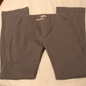 Gray/ white striped pant